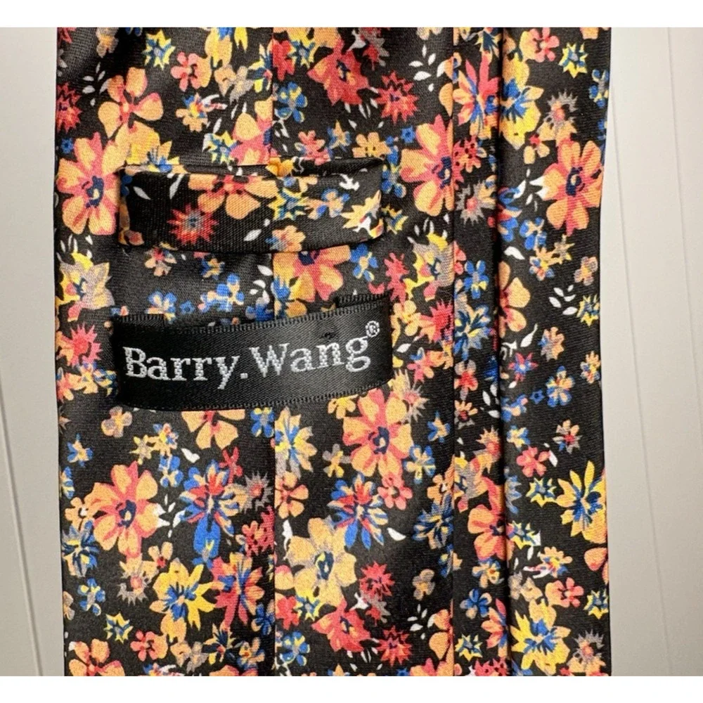 Barry Wang 100% Silk Black Floral Mens Tie Hand Tailored Italy Wedding 60